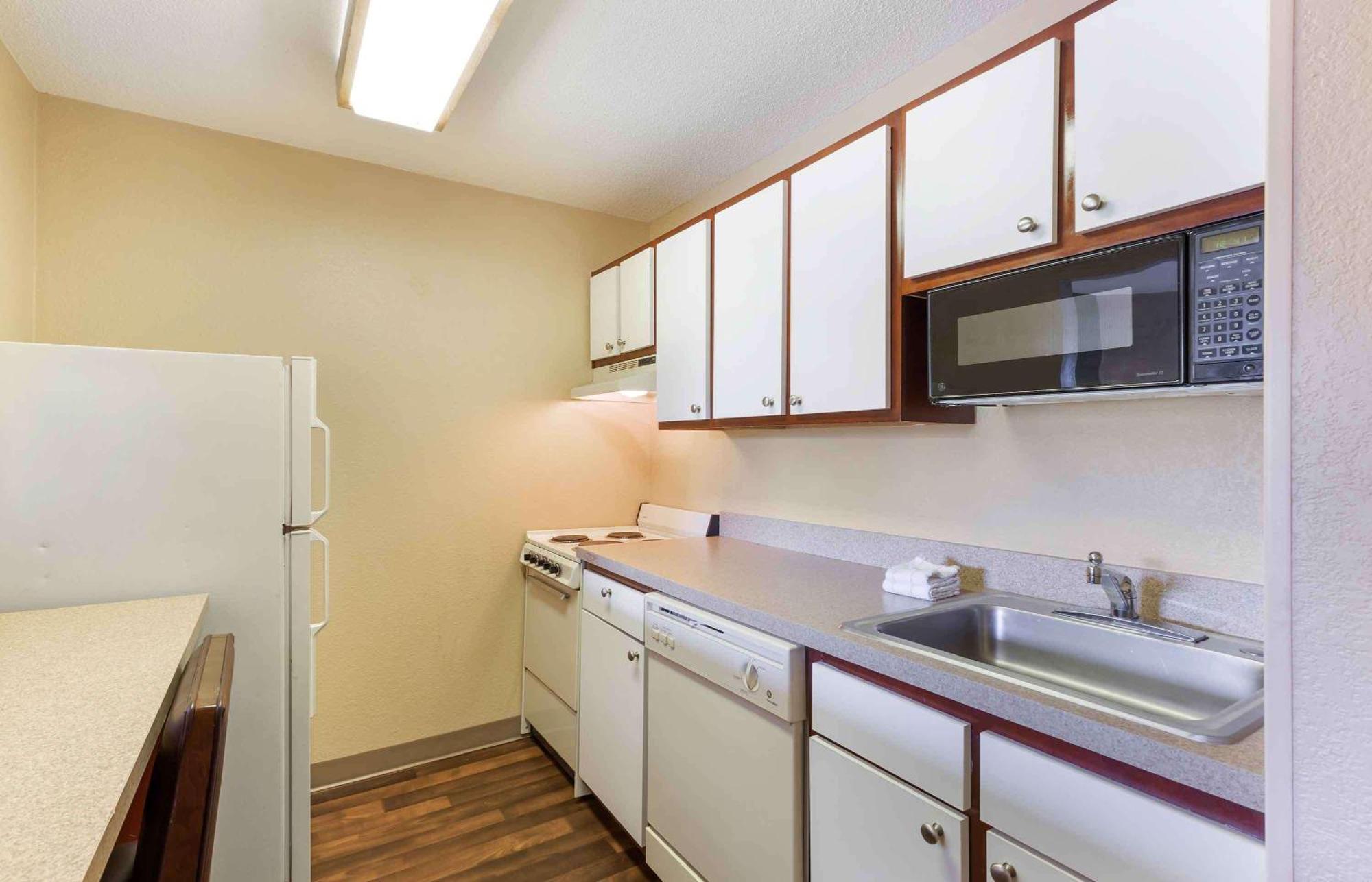 Extended Stay America Select Suites - Raleigh - Cary - Regency Parkway South Luaran gambar