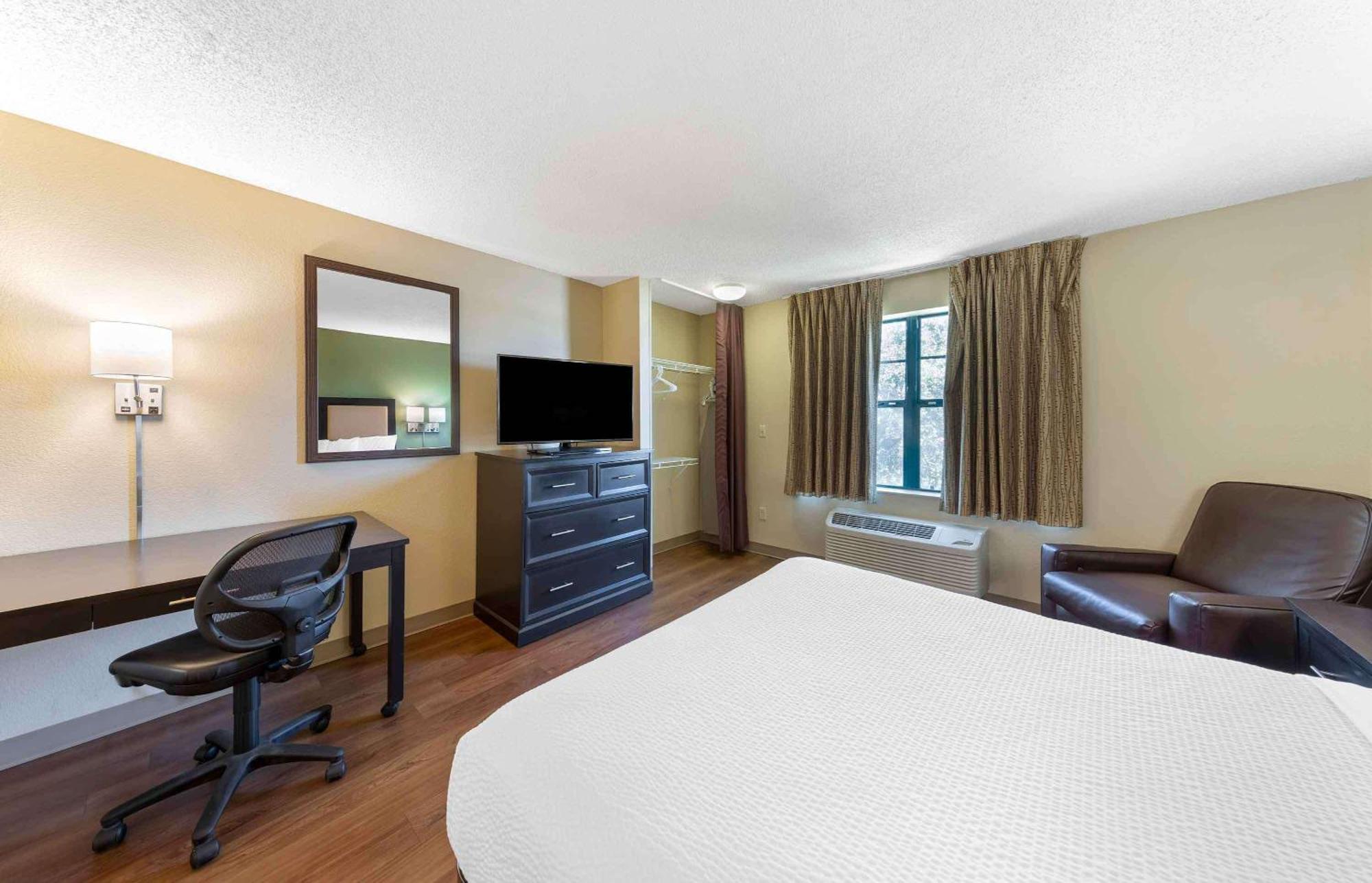 Extended Stay America Select Suites - Raleigh - Cary - Regency Parkway South Luaran gambar